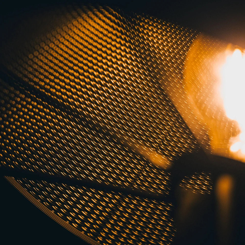 LAMPADA DA TAVOLO IN NOCE E PLA CON PARALUME STAMPATO IN 3D